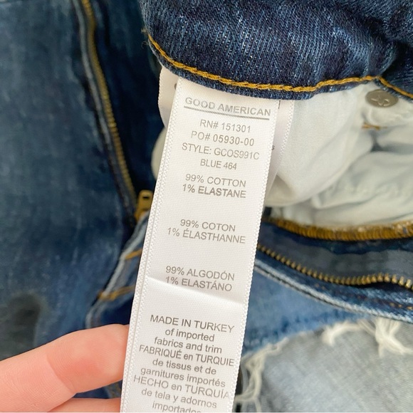 Good American Cut Off Shorts in Dark Blue Denim Stretch size 15 - Picture 6 of 11